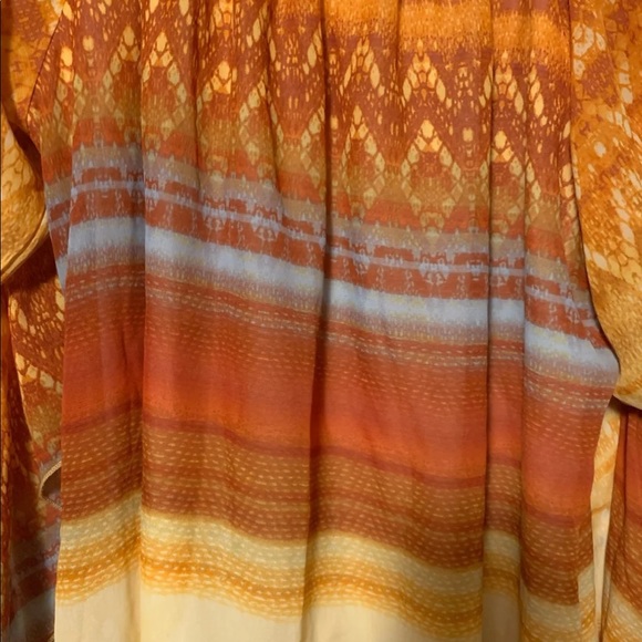 Orange bell sleeve top - Picture 3 of 4